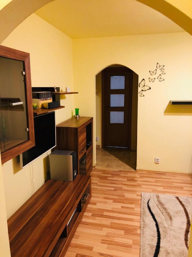 Cozy And Clean Apartment, Near National Arena Bucureşti Exterior foto